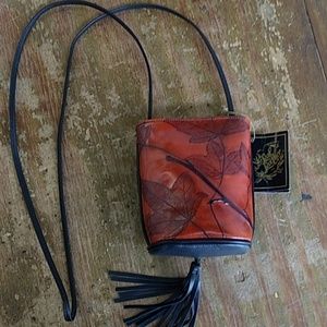 Leaf Leather purse